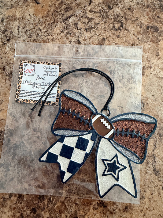 Dallas Bow Freshie