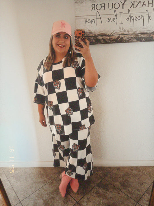 Black Checkered Tiger Set